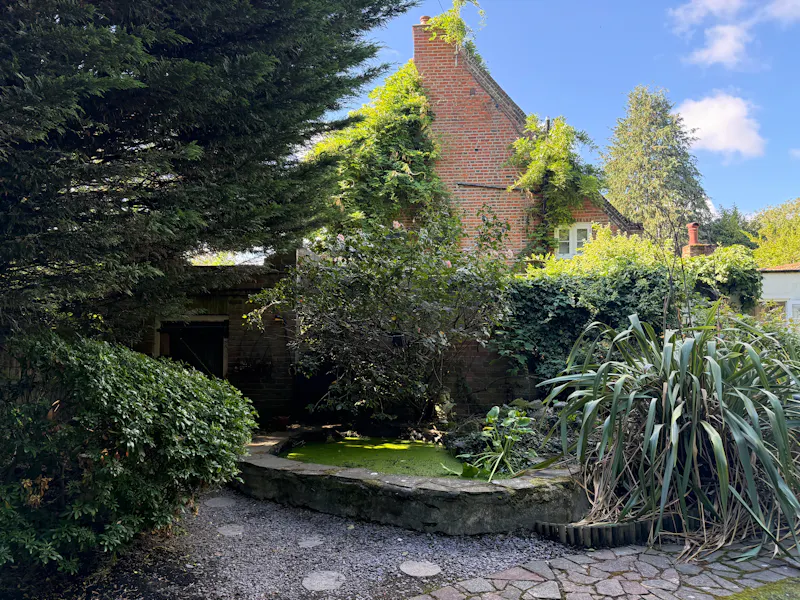 Vaccant Chislehurst Cottage, C966 (photo 56)