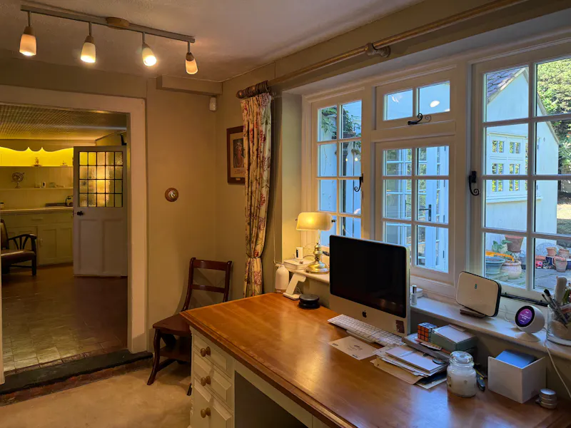 Office at Vaccant Chislehurst Cottage, C966 (photo 22)