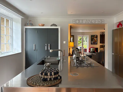 Walton-on-Thames Family Home, D2910