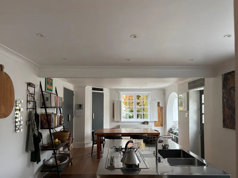 Walton-on-Thames Family Home, D2910 (photo 5)