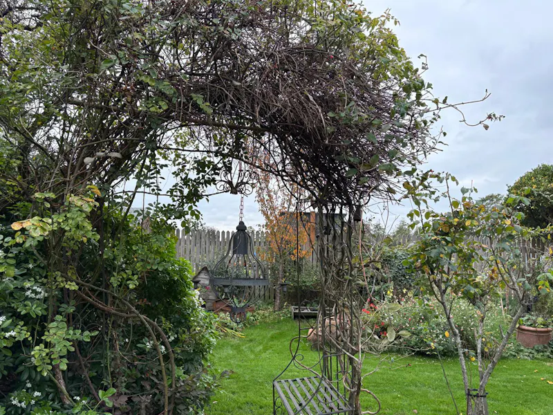 Walton-on-Thames Family Home, D2910 (photo 34)