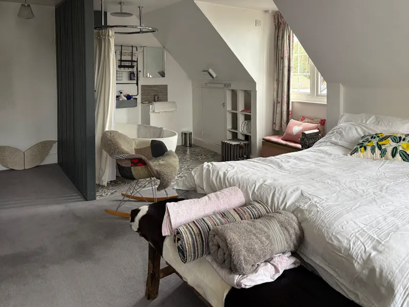 Walton-on-Thames Family Home, D2910 (photo 17)