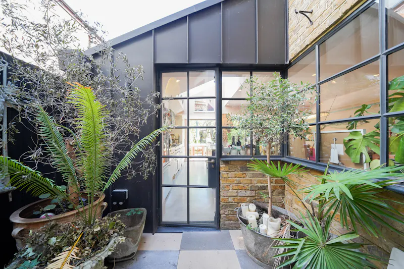 Bespoke Designed Harlesden Home, E559 (photo 36)