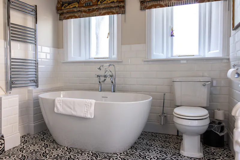 Bath at St Briavels Country House, M375 (photo 50)
