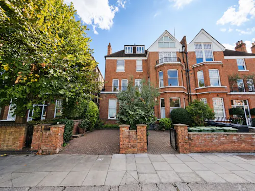 Vacant West Hampstead Flat, B2167
