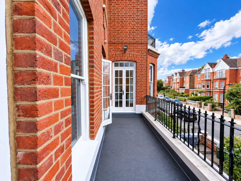 Balcony at Vacant West Hampstead Flat, B2167 (photo 14)