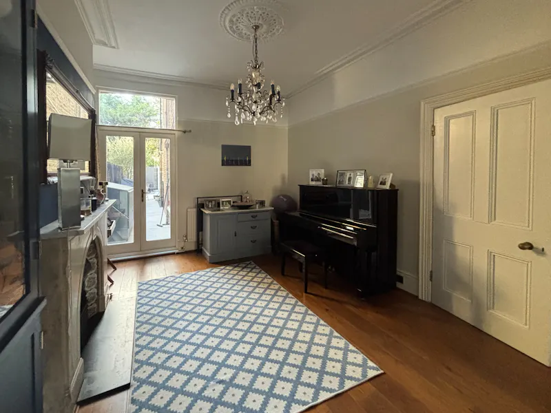 Acton Family Terrace House, E429 (photo 5)