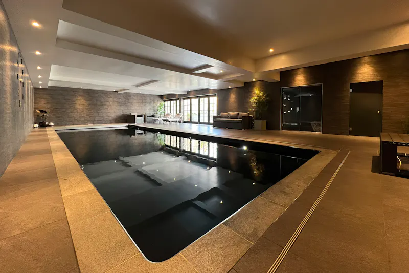Swimming pool - indoor at New England Uffington Home , D2911 (photo 12)