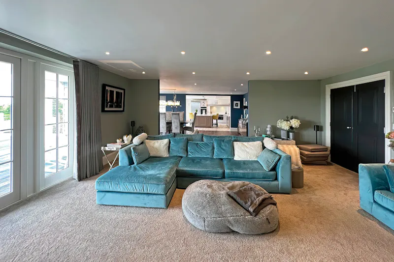 Living Room at New England Uffington Home , D2911 (photo 10)