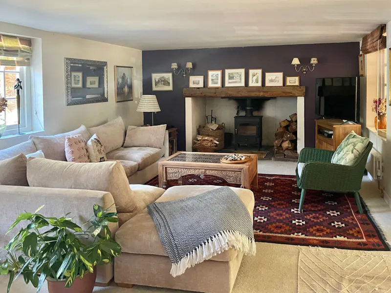 Stunning Surrey Hills Cottage, C759 (photo 8)