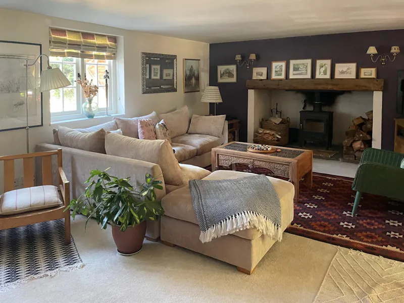 Living Room at Stunning Surrey Hills Cottage, C759 (photo 7)
