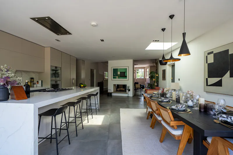 Refined Finsbury Park Home, B2168 (photo 16)