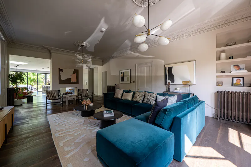 Refined Finsbury Park Home, B2168 (photo 6)