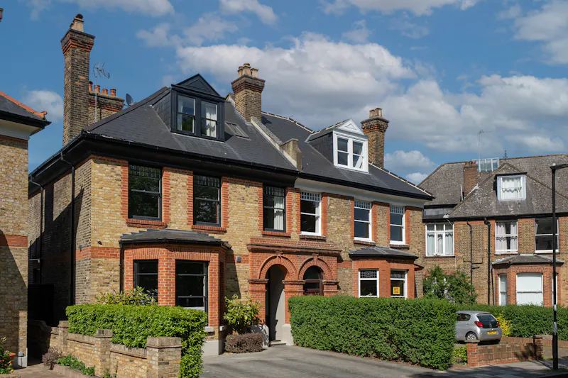 Refined Finsbury Park Home, B2168 (photo 37)