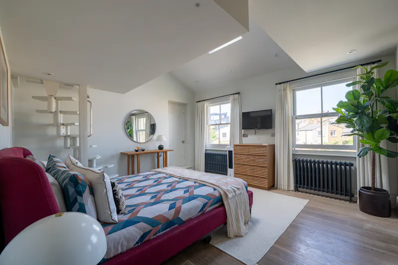 Refined Finsbury Park Home, B2168 (photo 28)