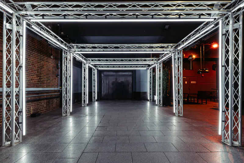 Iconic South London nightclub, R705 (photo 23)