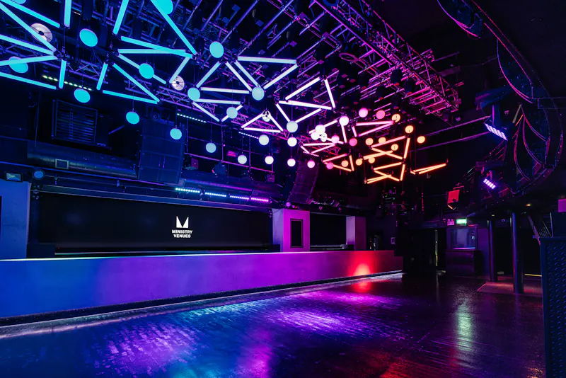 Iconic South London nightclub, R705 (photo 27)