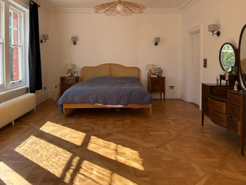 Floor - wooden at Grand Hampton Court House, E531 (photo 13)