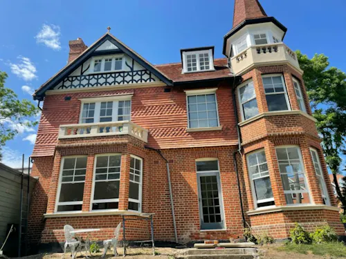 Grand Hampton Court House, E531
