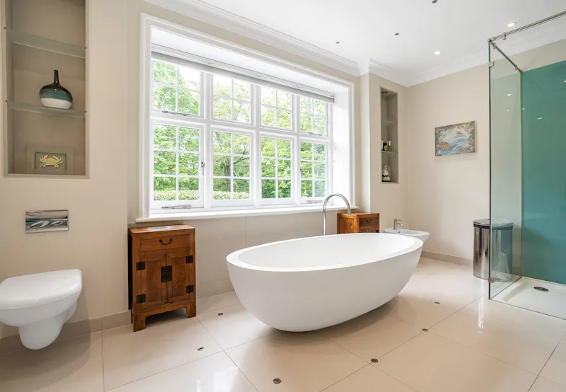 Bathroom at Large Edwardian Totteridge Home, E560 (photo 23)