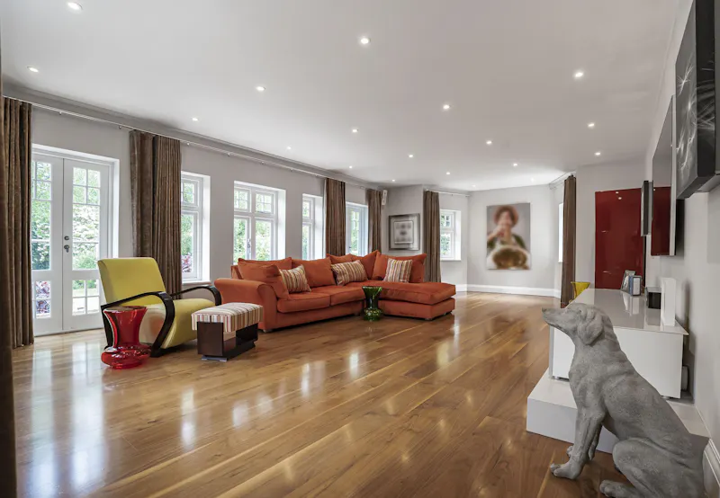 Living Room at Large Edwardian Totteridge Home, E560 (photo 10)