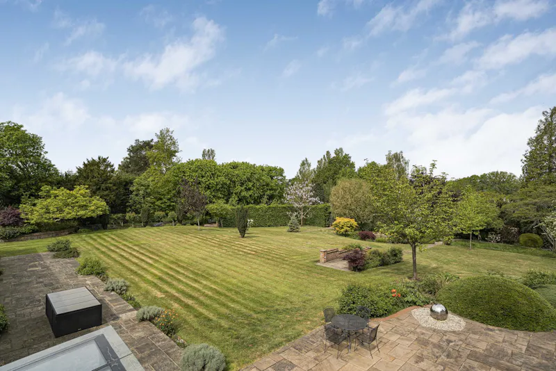 Terrace/Patio at Large Edwardian Totteridge Home, E560 (photo 35)
