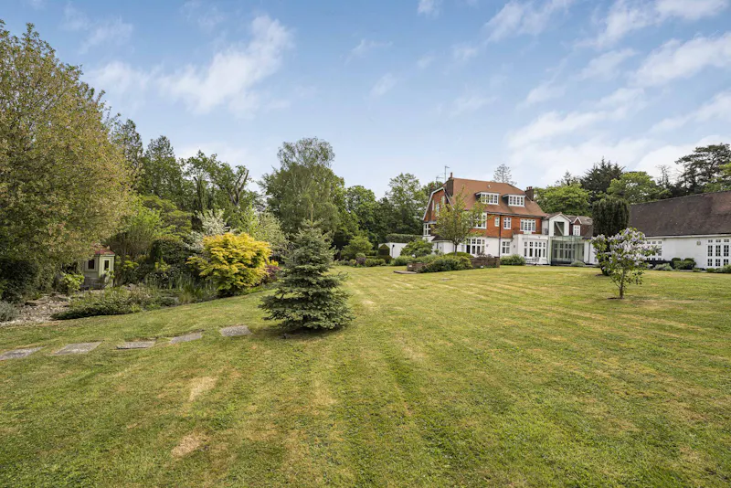 Large Edwardian Totteridge Home, E560 (photo 36)