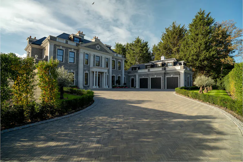 Front Exterior at Contemporary Radlett House, D2909 (photo 1)
