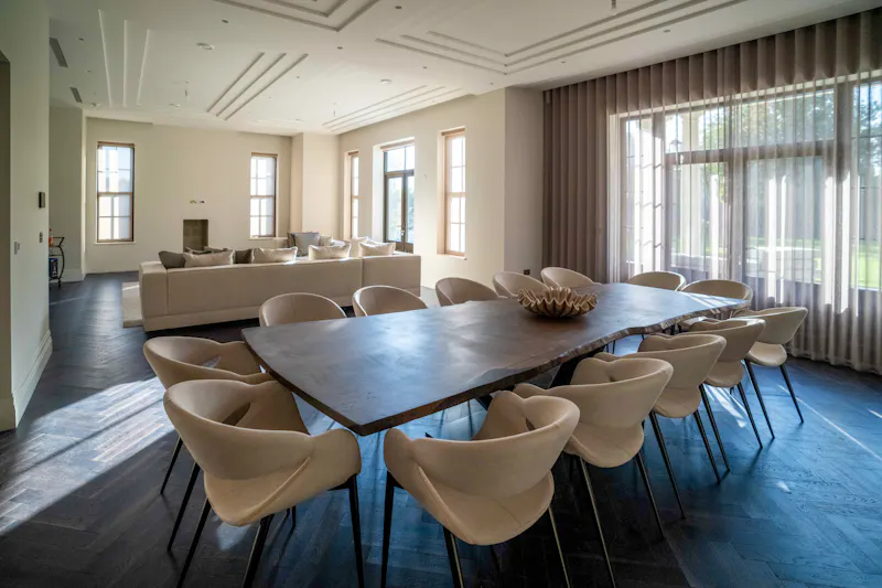 Dining room at Contemporary Radlett House, D2909 (photo 21)