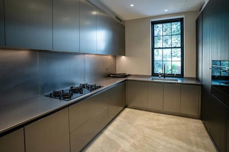 Kitchen at Contemporary Radlett House, D2909 (photo 26)