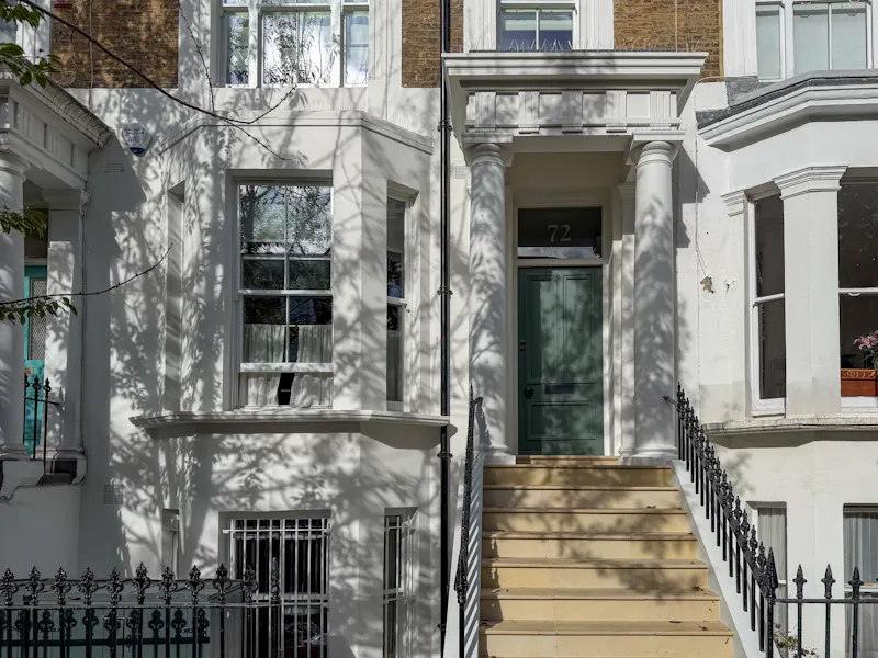 Front Exterior at Notting Hill Townhouse Flat, F1286 (photo 1)