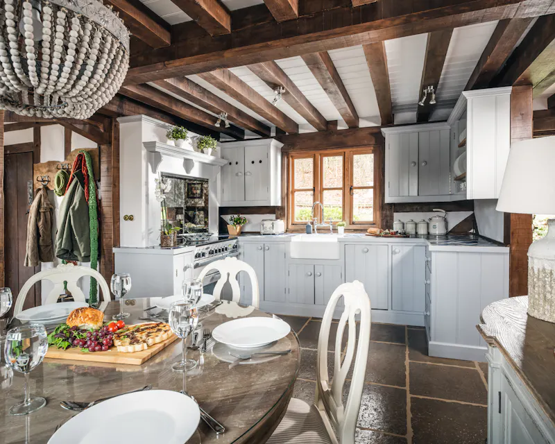 Beams at Whimsical Chocolate Box Cottage, C967 (photo 13)