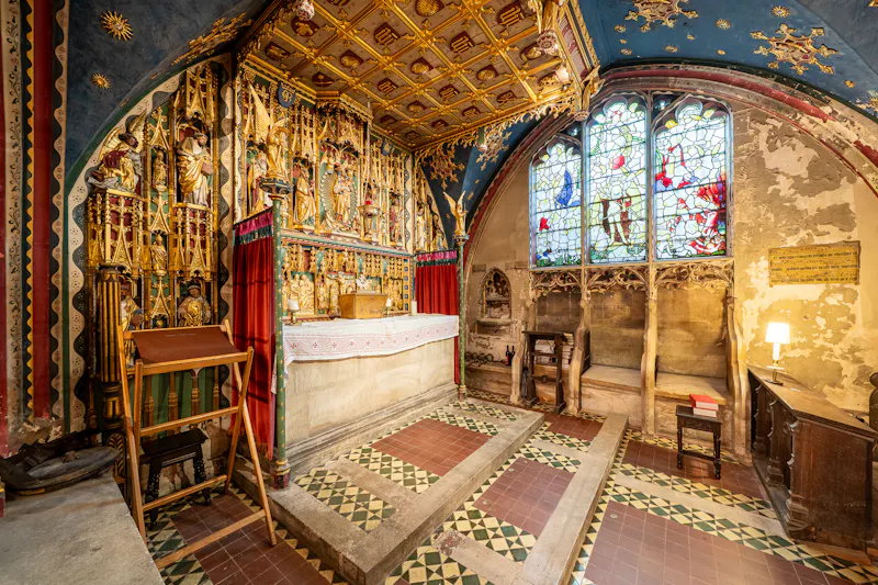 Striking Central London Church, CH132 (photo 42)