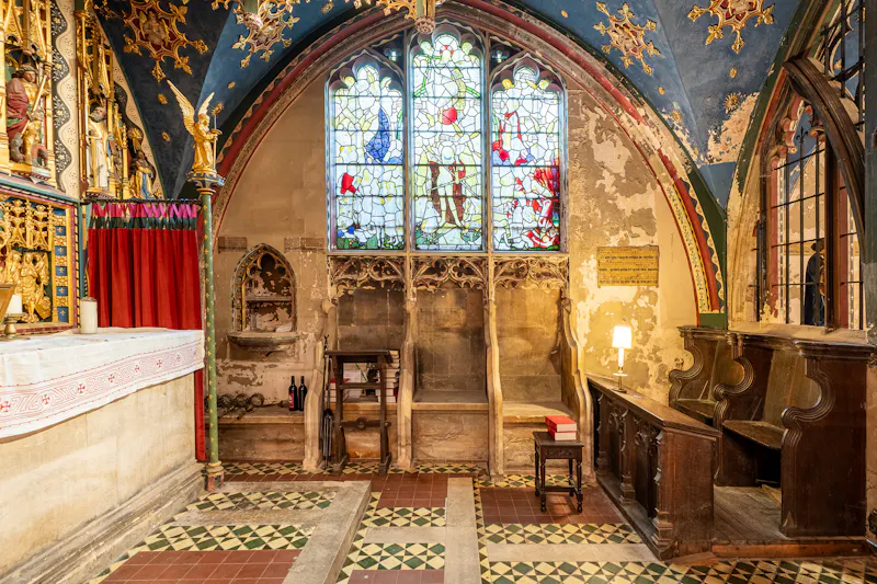 Striking Central London Church, CH132 (photo 40)