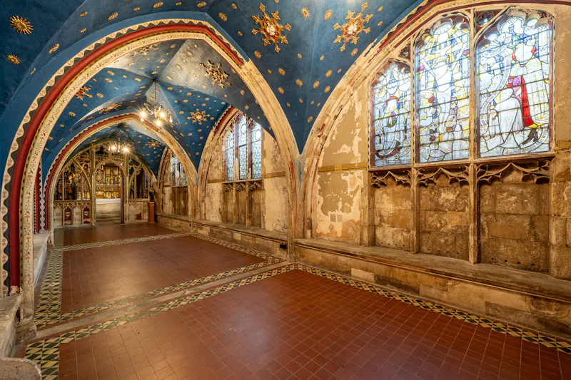 Striking Central London Church, CH132 (photo 39)