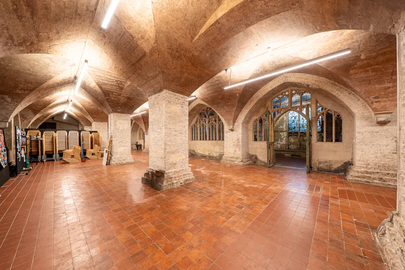 Striking Central London Church, CH132 (photo 34)