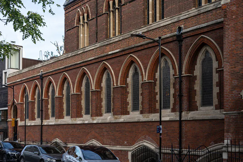 Striking Central London Church, CH132 (photo 58)
