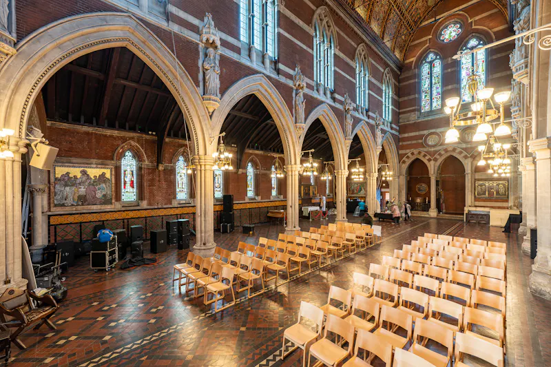 Striking Central London Church, CH132 (photo 24)