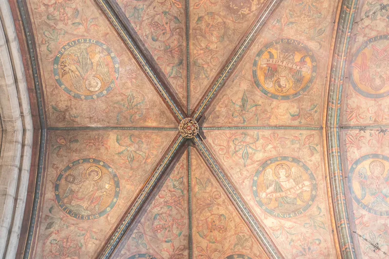 Striking Central London Church, CH132 (photo 31)
