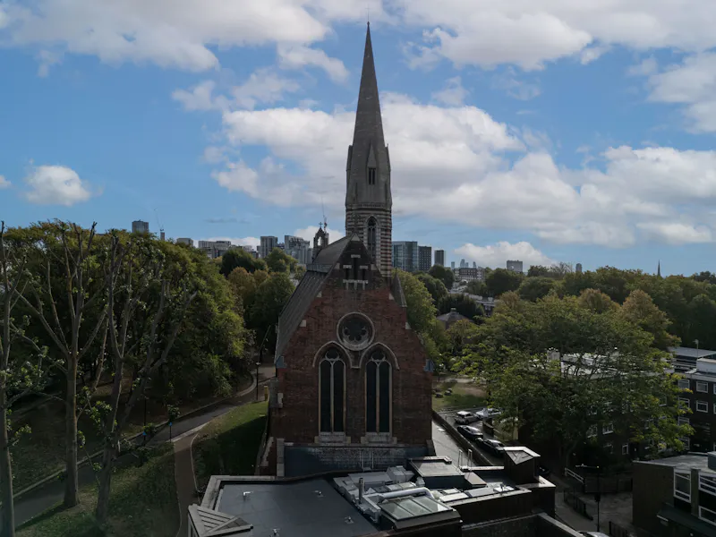 Striking Central London Church, CH132 (photo 63)