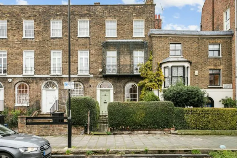 Front Exterior at Hackney Period Townhouse, A1719 (photo 1)