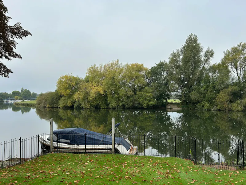 Wargrave Riverside Home, B2170 (photo 17)