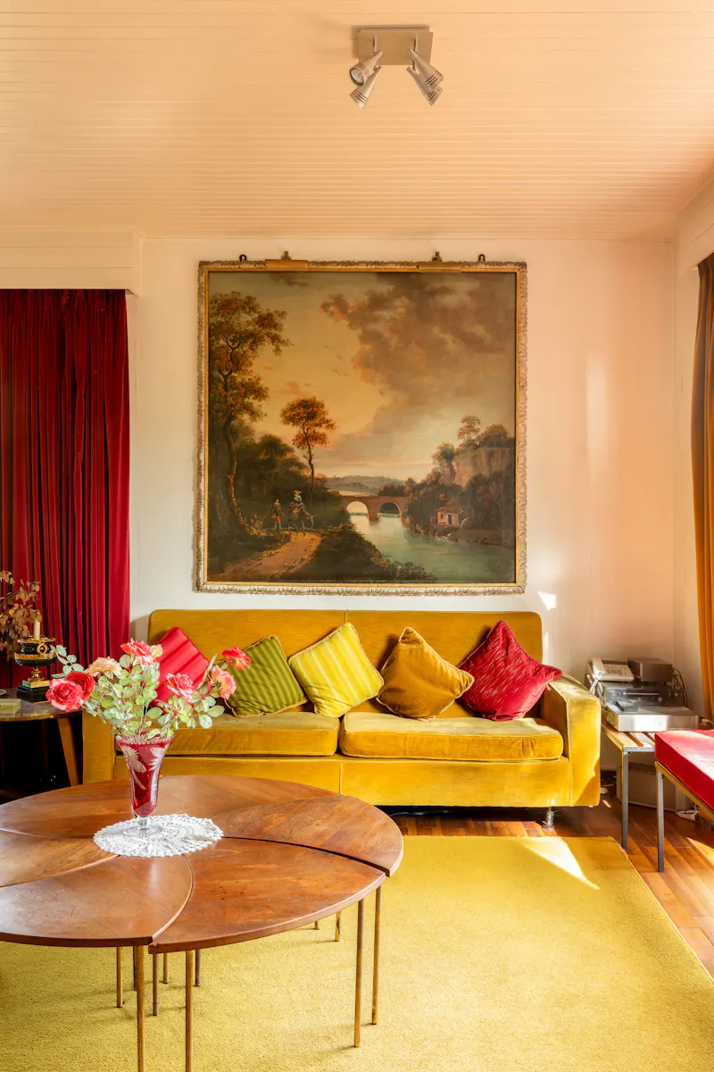 Mid-century Hampstead Home, D2914 (photo 7)