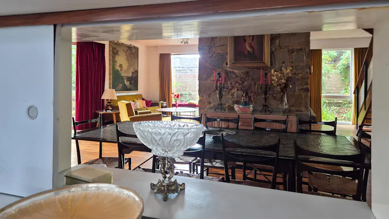 Mid-century Hampstead Home, D2914 (photo 17)