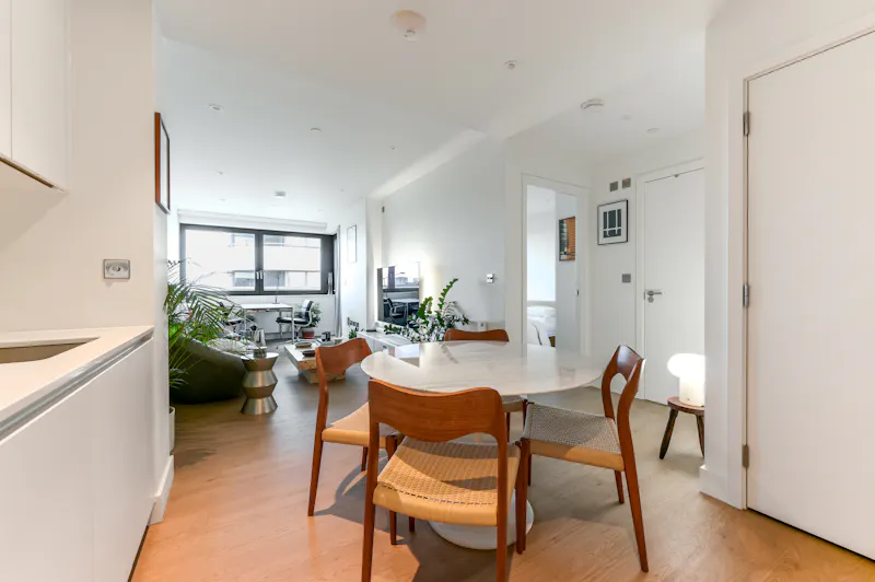 Stylishly Curated Wembley Flat, F1287 (photo 5)