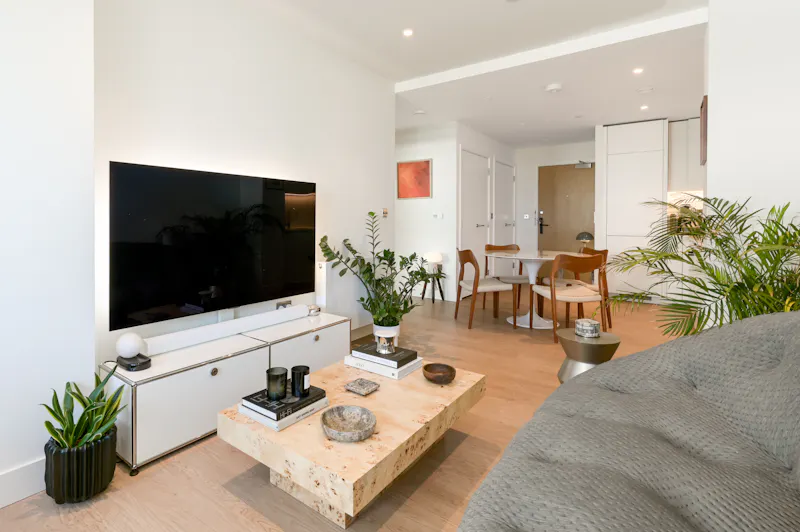 Stylishly Curated Wembley Flat, F1287 (photo 3)