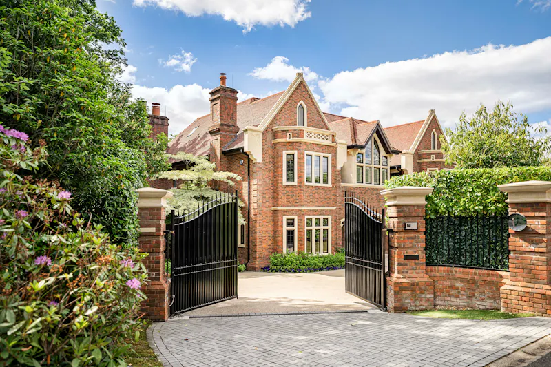 Gate at Luxe Radlett Gothic Mansion, D2915 (photo 38)