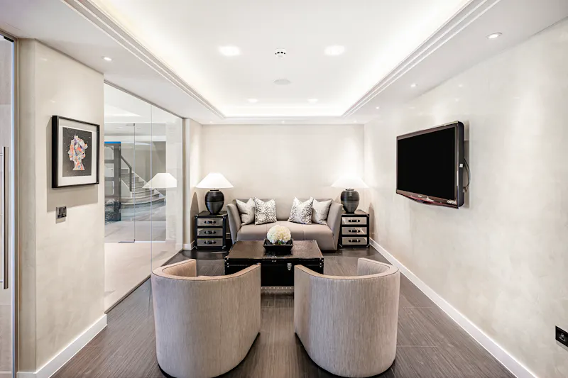 Luxe Radlett Gothic Mansion, D2915 (photo 29)