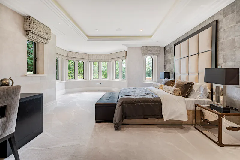 Luxe Radlett Gothic Mansion, D2915 (photo 12)