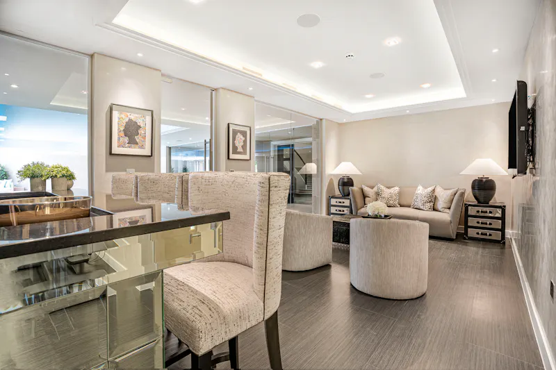 Luxe Radlett Gothic Mansion, D2915 (photo 30)